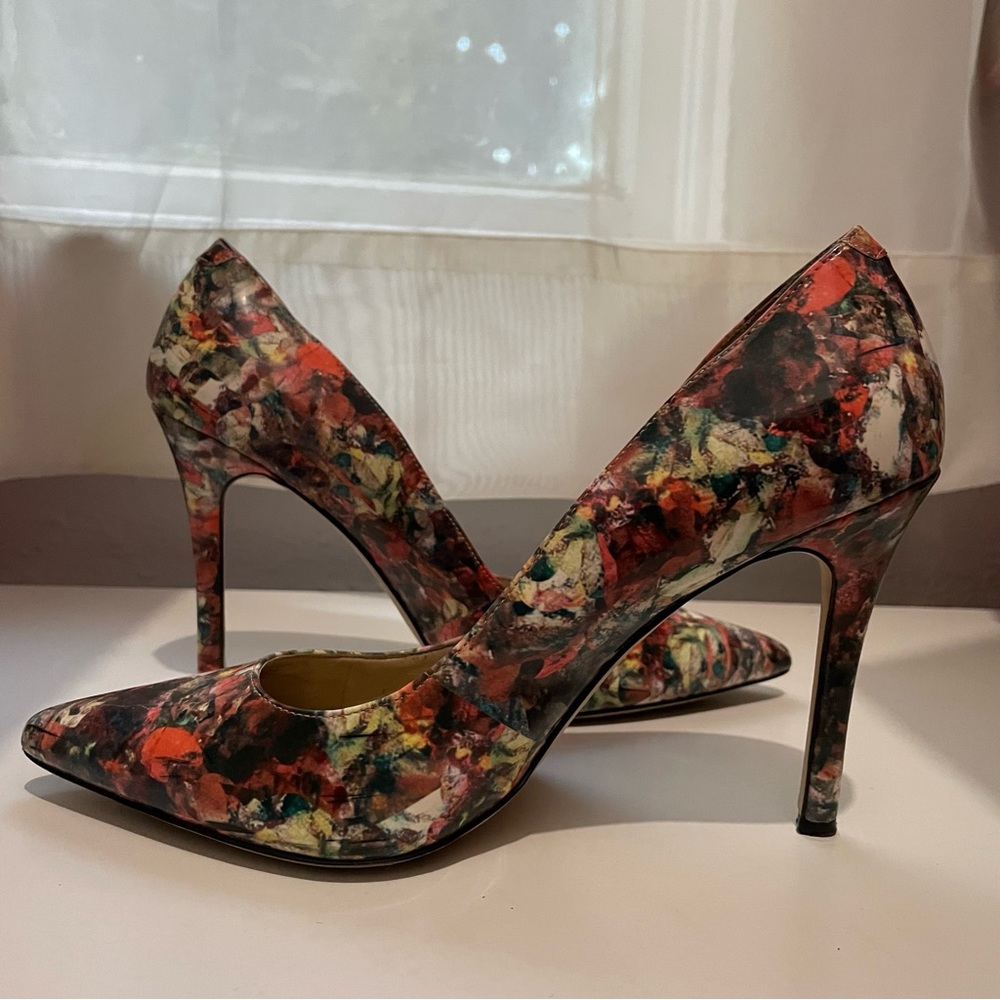 Multi-colored point toe heels